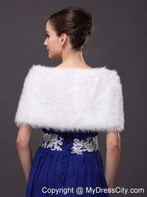 High Quality Faux Fur Special Occasion / Wedding Shawl In Ivory With V-neck